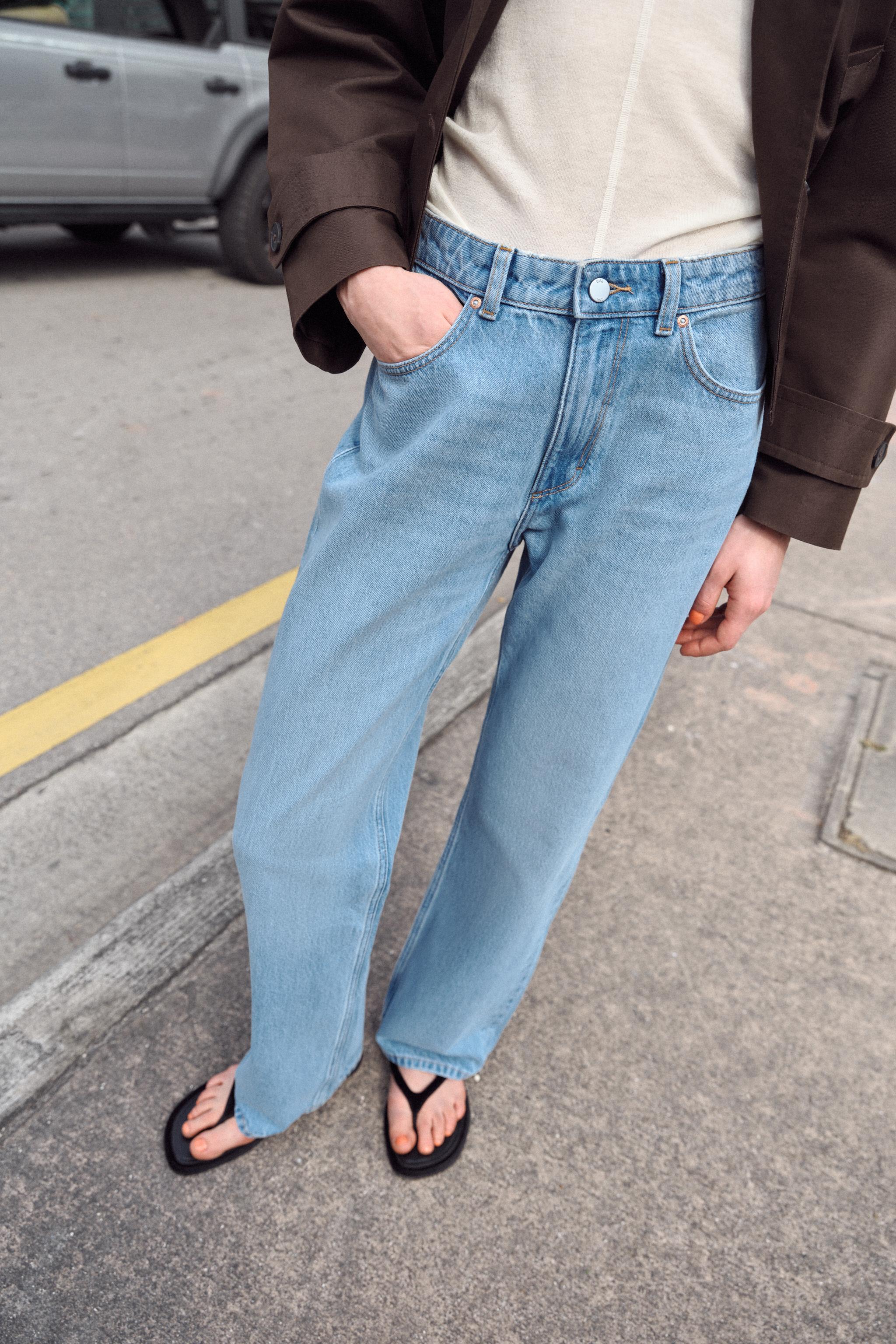 VELVET EFFECT FLAT SANDALS